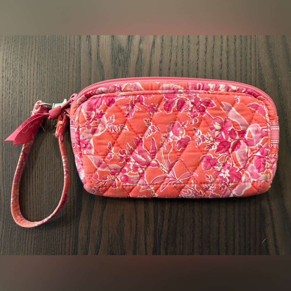 Vera Bradley Wristlet - Retired Pink Pattern